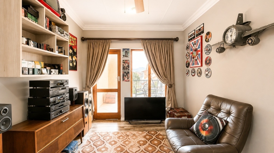 3 Bedroom Property for Sale in The Coves North West